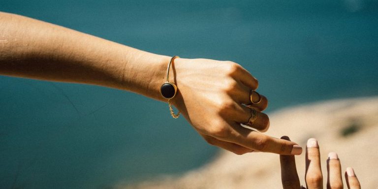 Quels sont les avantages des bijoux connectés ?
